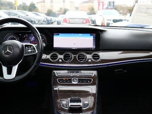 Used 2019 Mercedes-Benz E 300 w/ Premium 1 Package image 21