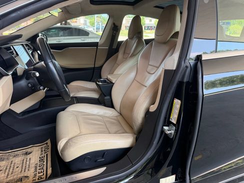 Used 2017 Tesla Model S 60D AWD/4WD image 9