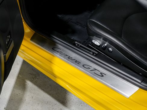 Used 2011 Porsche 911 Carrera GTS image 23