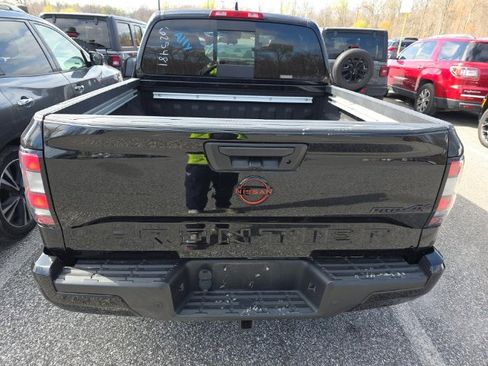 Used 2023 Nissan Frontier PRO-4X w/ Pro Convenience Package AWD/4WD image 5