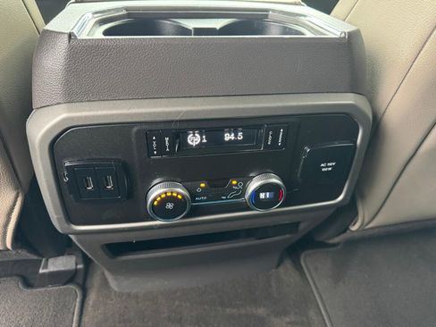 Used 2018 Ford Expedition XLT w/ Equipment Group 202A image 13