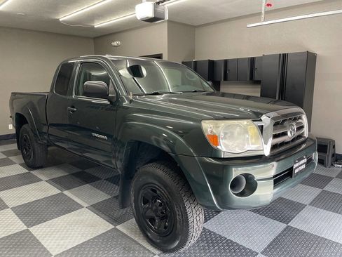 Used 2010 Toyota Tacoma 4x4 Access Cab image 4