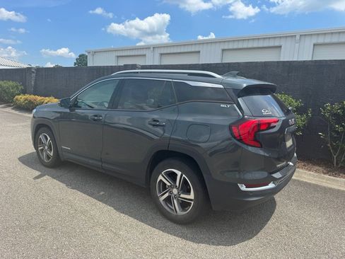 Used 2021 GMC Terrain SLT FWD image 4