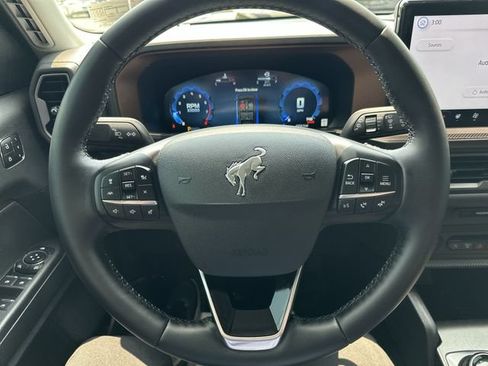 Used 2025 Ford Bronco Sport Outer Banks w/ Outer Banks Tech Package+ AWD/4WD image 17