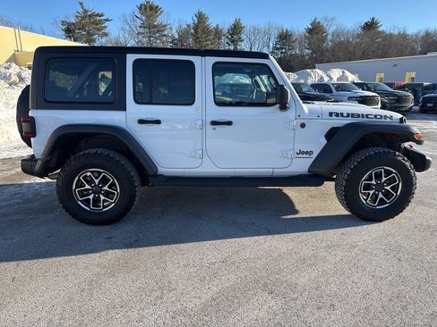Certified 2024 Jeep Wrangler Unlimited Rubicon w/ Technology Group image 6