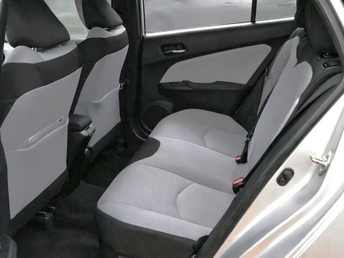 Used 2022 Toyota Prius LE FWD image 27