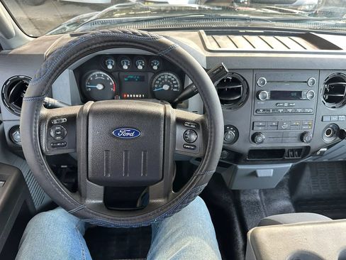 Used 2016 Ford F250 XL w/ Power Equipment Group AWD/4WD image 6