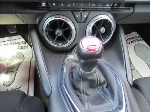 Used 2022 Chevrolet Camaro SS image 16