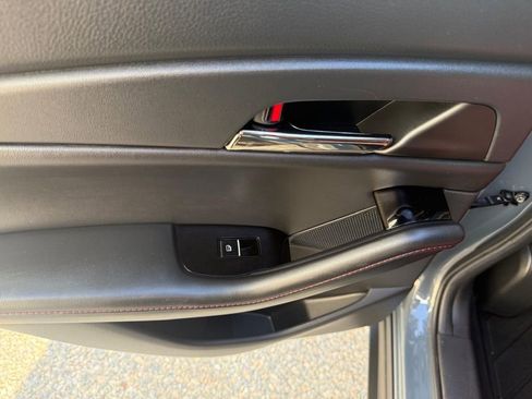 Used 2023 MAZDA CX-30 AWD 2.5 S w/ Preferred Package image 16