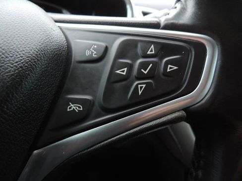 Used 2018 Chevrolet Equinox Premier image 26