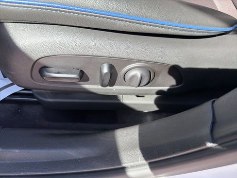 Used 2025 Buick Envista Sport Touring w/ Convenience I Package image 16