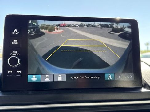 Used 2025 Honda Pilot EX-L image 14