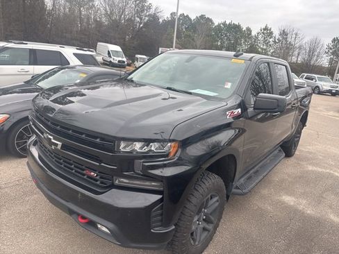 Used 2022 Chevrolet Silverado 1500 LT Trail Boss w/ Bed Protection Package image 3