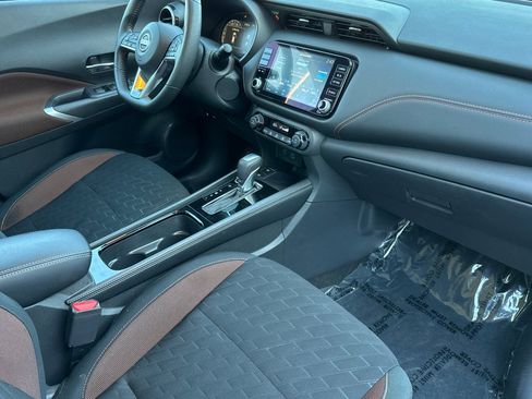 Used 2024 Nissan Kicks SR image 16