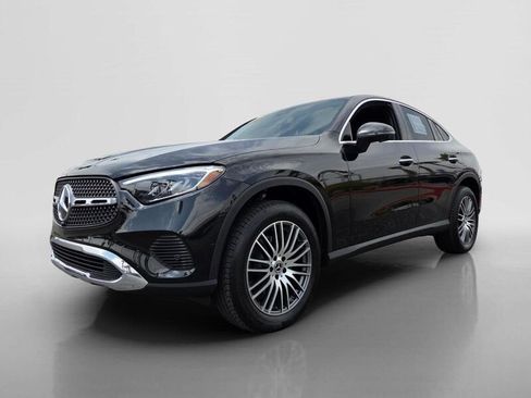 Certified 2025 Mercedes-Benz GLC 300 4MATIC image 8