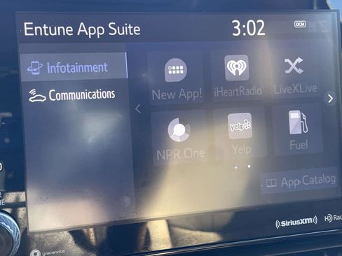 Used 2019 Toyota RAV4 XLE image 18