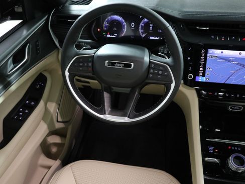 New 2026 Jeep Grand Cherokee L Limited AWD/4WD image 17