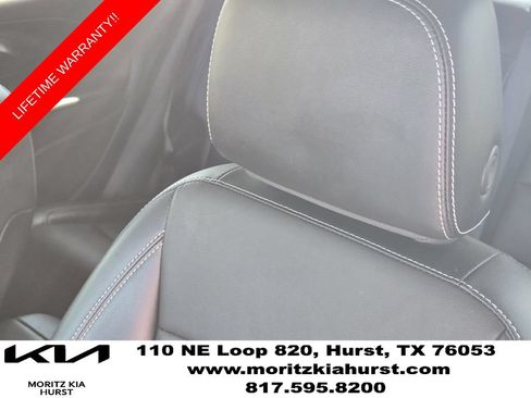 Used 2024 GMC Terrain SLT AWD/4WD image 20