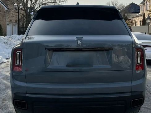 Used 2023 Rolls-Royce Cullinan Black Badge w/ Driver's Package image 9