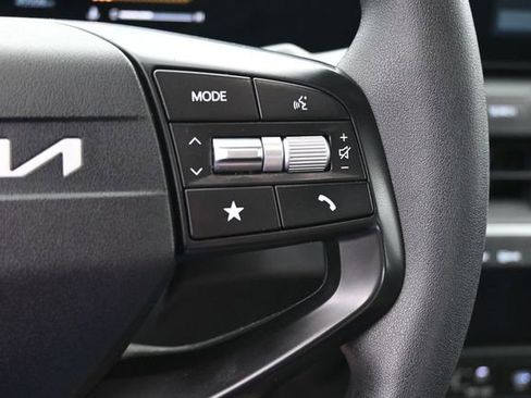Used 2025 Kia K4 FWD image 30