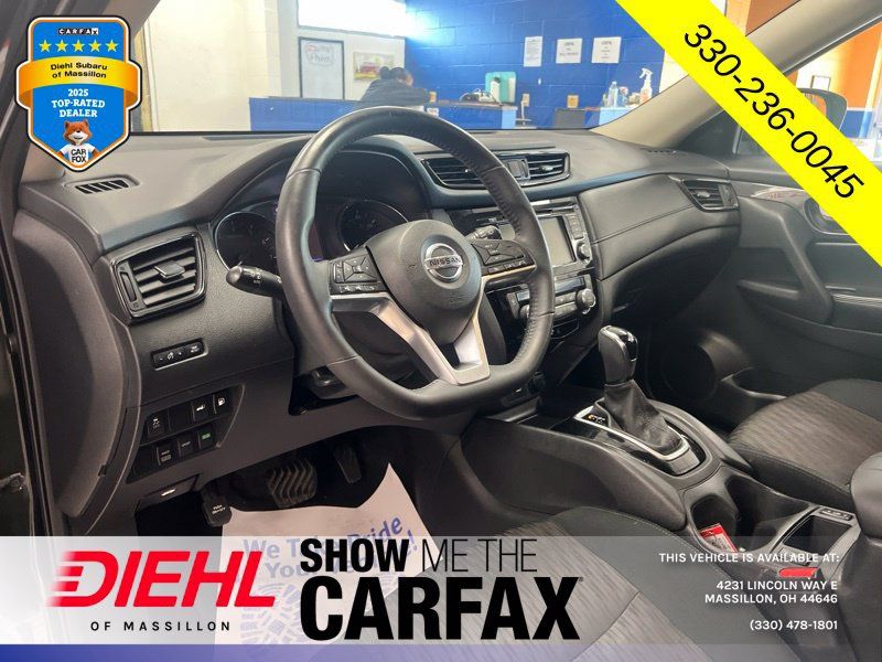 Used 2018 Nissan Rogue SV AWD/4WD image 23