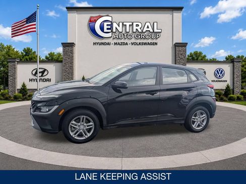 Certified 2023 Hyundai Kona SE w/ Cargo Package AWD/4WD image 3