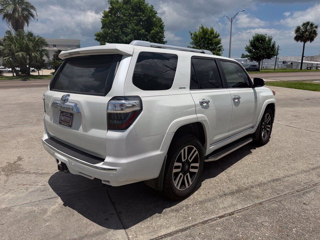 Used 2022 Toyota 4Runner Limited AWD/4WD image 7