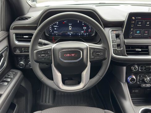 Used 2024 GMC Yukon SLE w/ Max Trailering Package image 13