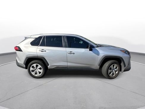 Used 2022 Toyota RAV4 LE FWD image 5