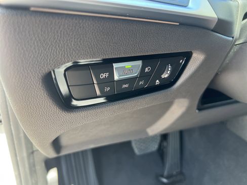 Certified 2024 BMW 330i Sedan RWD image 37