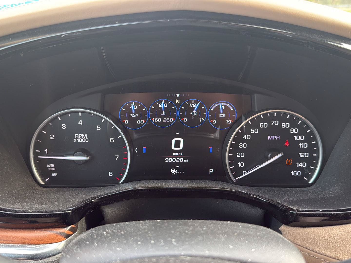 Used 2017 Cadillac XT5 Platinum w/ Driver Assist Package AWD/4WD image 10