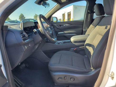 Certified 2024 Chevrolet Traverse LT w/ LPO, Floor Liner Package FWD image 22