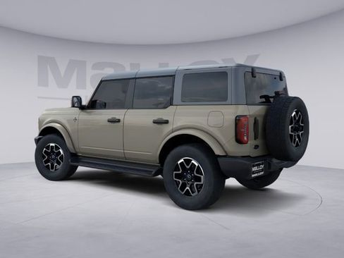 New 2026 Ford Bronco Outer Banks AWD/4WD image 4