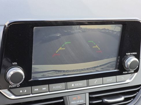 Used 2022 Nissan Altima 2.5 S FWD image 17