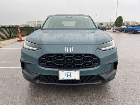 Used 2025 Honda HR-V LX image 2