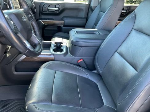 Used 2021 Chevrolet Silverado 1500 LT Trail Boss w/ Convenience Package II image 5