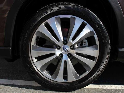 Used 2019 Subaru Ascent Limited image 39