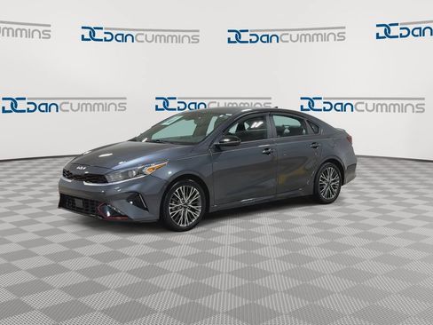Used 2022 Kia Forte GT-Line w/ GT-Line Premium Package FWD image 4