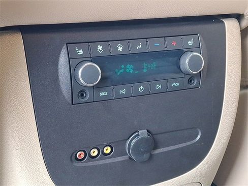 Used 2011 Chevrolet Suburban LTZ image 26