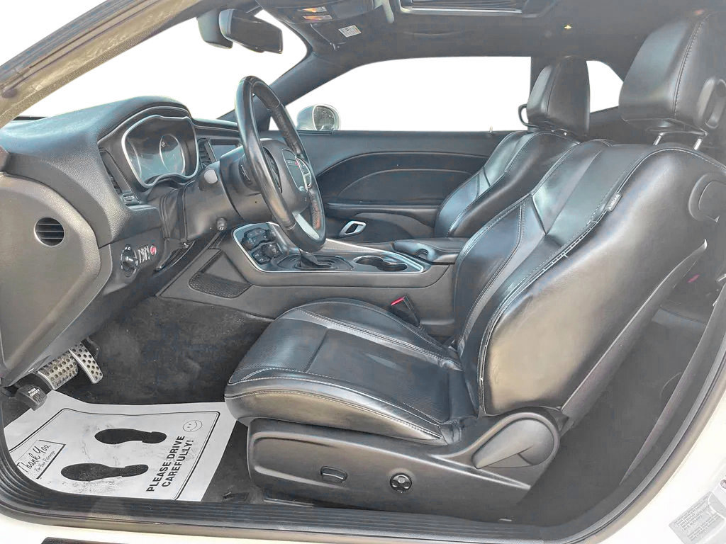 Used 2016 Dodge Challenger R/T Plus RWD image 16
