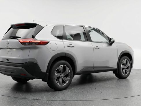 Used 2025 Nissan Rogue SV AWD/4WD image 9