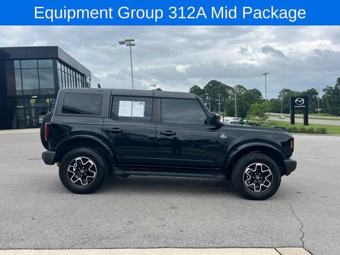 Used 2024 Ford Bronco Outer Banks AWD/4WD image 4
