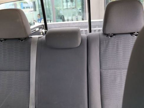 Used 2018 Toyota Tacoma SR5 RWD image 17