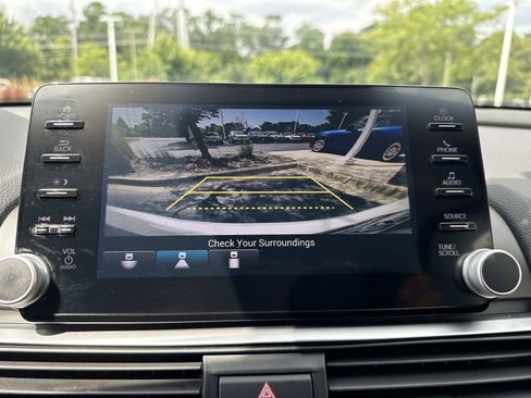 Used 2018 Honda Accord Sport image 26