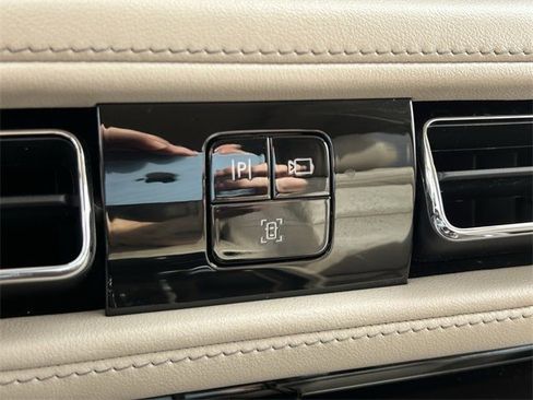 Used 2021 Lincoln Aviator Reserve w/ Elements Package Plus image 20