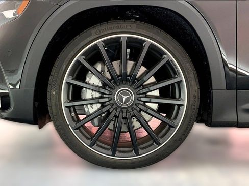 New 2025 Mercedes-Benz GLB 35 AMG 4MATIC image 10