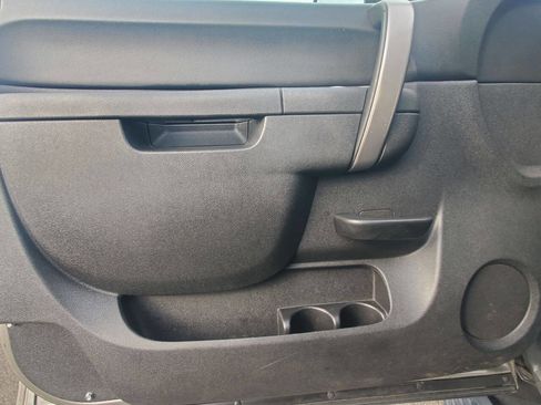 Used 2013 Chevrolet Silverado 2500 LT w/ Convenience Package image 11