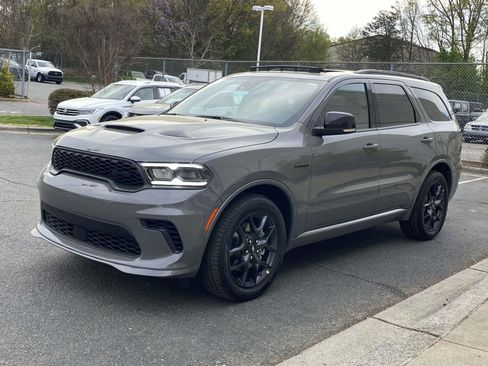 New 2026 Dodge Durango GT image 3