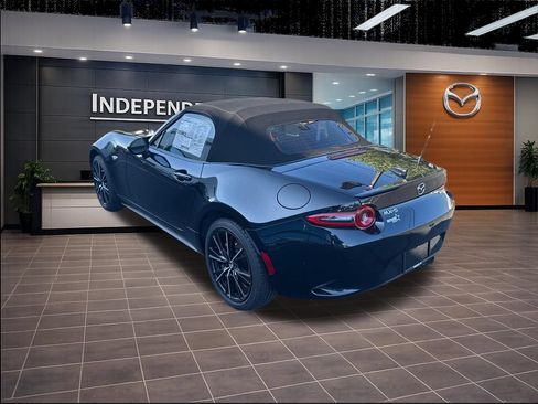New 2026 MAZDA MX-5 Miata Grand Touring RWD image 5