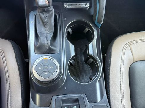 Used 2024 Ford Bronco Wildtrak AWD/4WD image 18